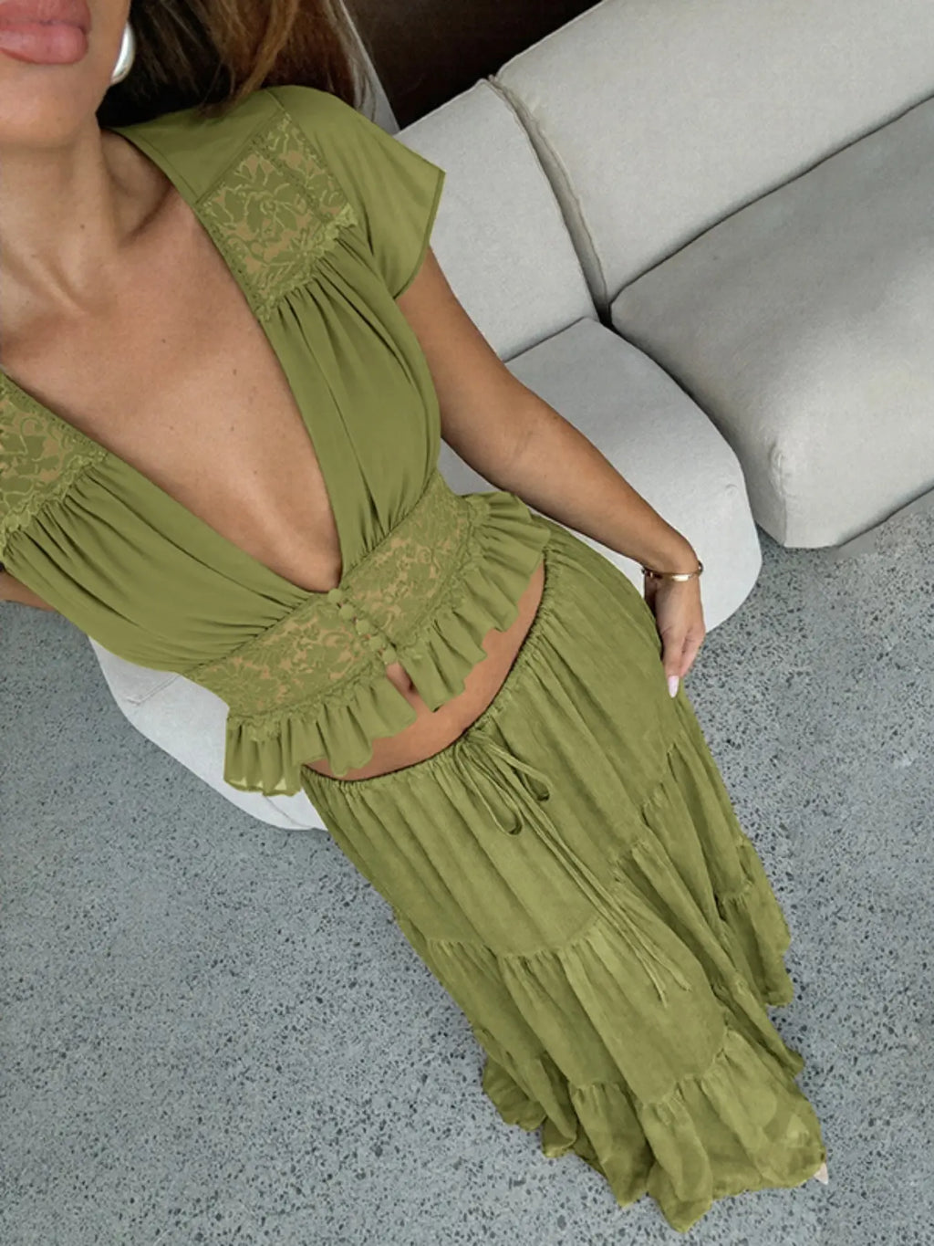 ☀️👗 Women’s Summer 2-Piece Set – V-Neck Top & Long Skirt