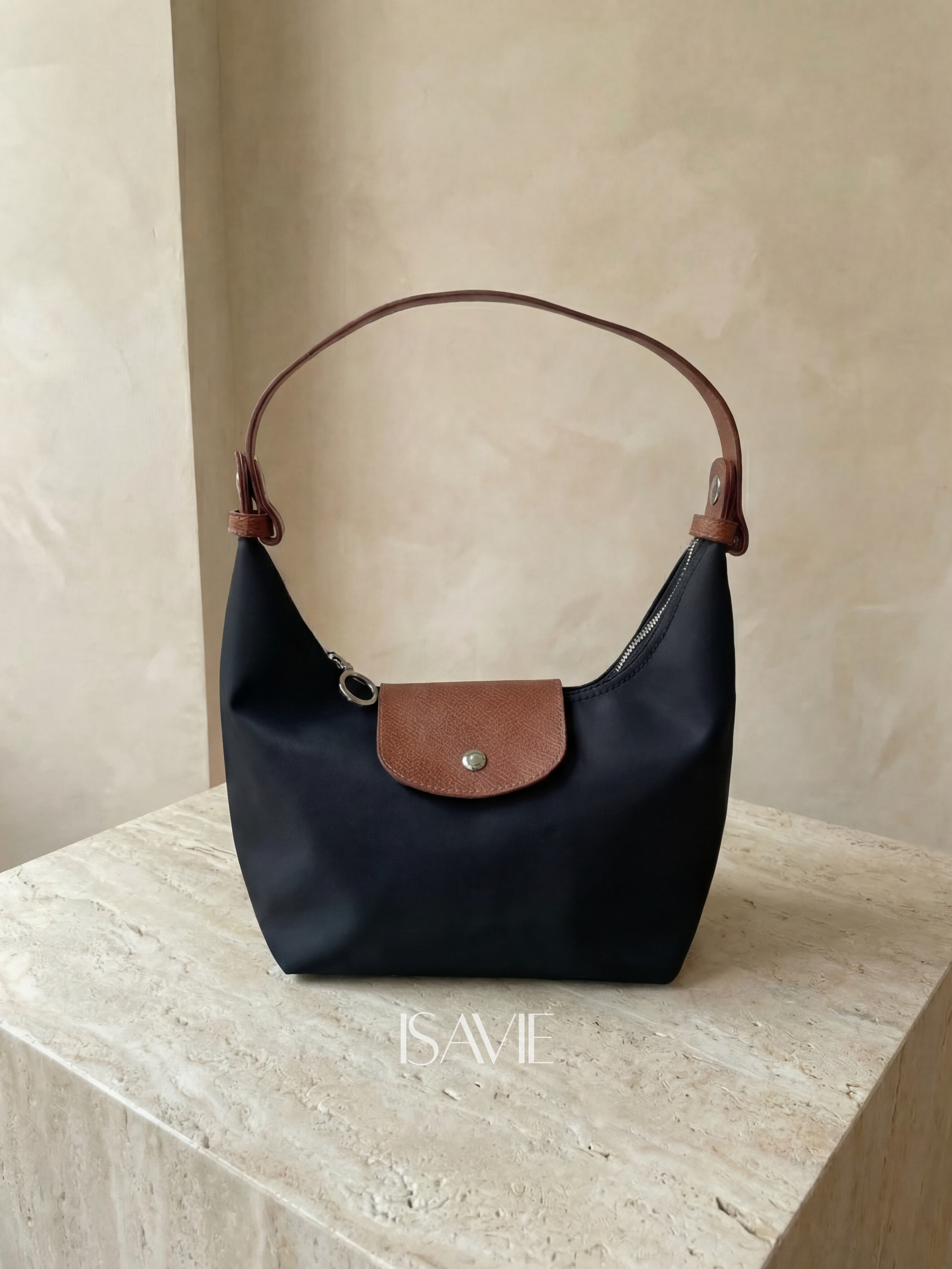 🎉🛍️Hot Sale   Trendy Lena Crescent Bag🎒