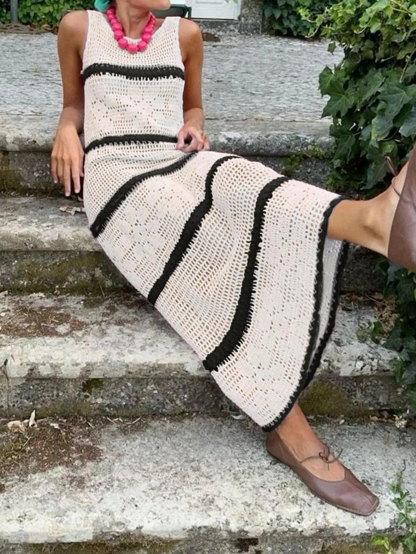 Women's Colorblock Crochet Sweater Dress, Casual Sleeveless Fitted Knitwear for Summer, Fashion Women's Clothing for Daily Wear, Womenswear, Piece